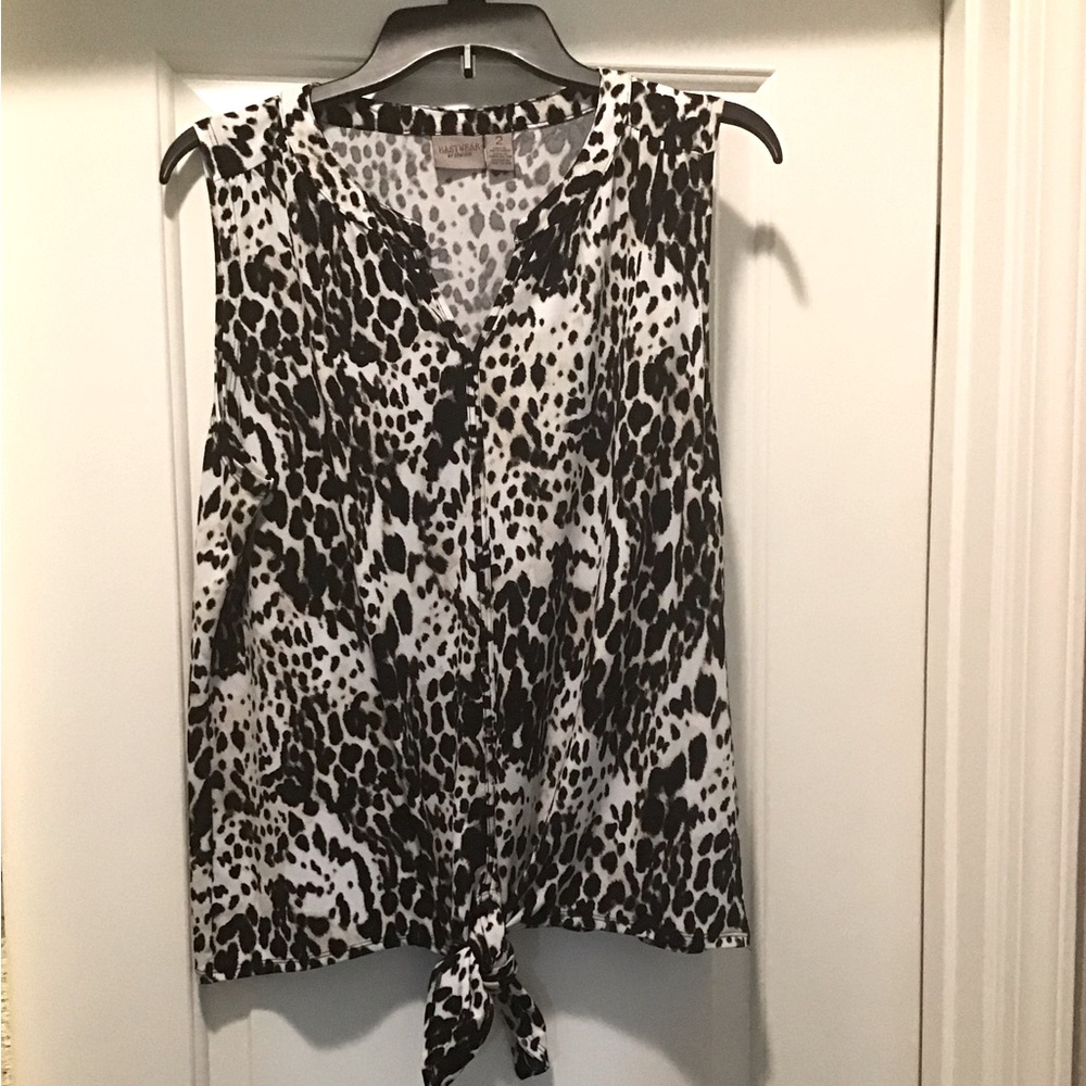 Chicos easywear sleeveless front tie shirt